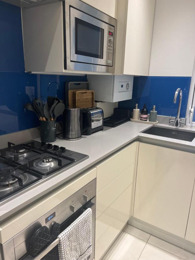 2 Bedroom Apartment Just Off Kings Road London Exterior photo